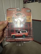 Greenlight Ford Bronco New York Fire Engine Department 1996 1:64 67030E