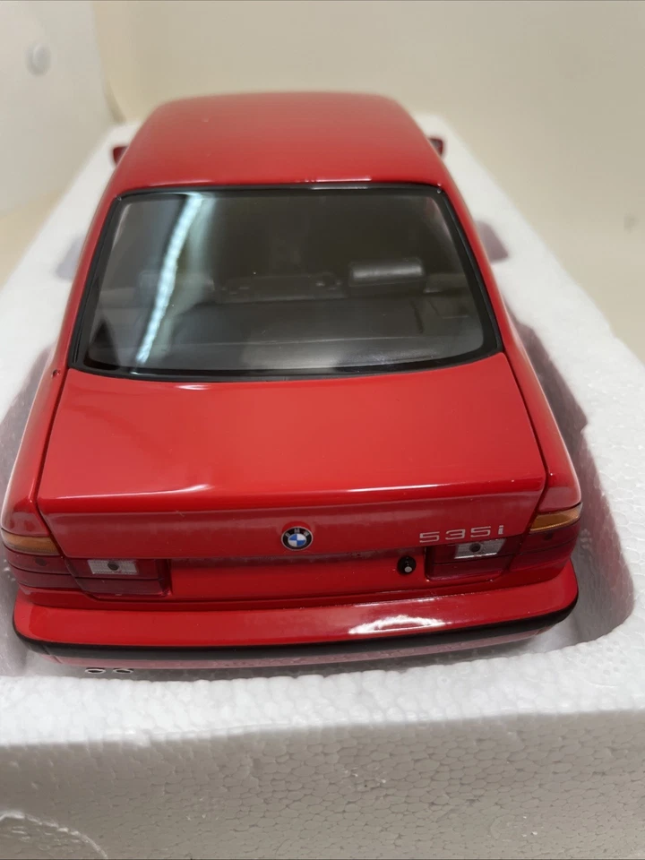 BMW 535i 1988 Red Mini champs 1/18 Eme - Photo 4/4