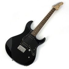 YAMAHA PAC120H Black PACIFICA Stratocaster Electric Guitar *Used