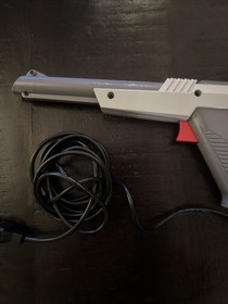 Original 1985 Nintendo NES Zapper Duck Hunt Gun NES-005 Gray Vintage Tested