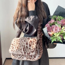 Borsa A Spalla Maculata Effetto Pelliccia Glamour Grigio CF67839