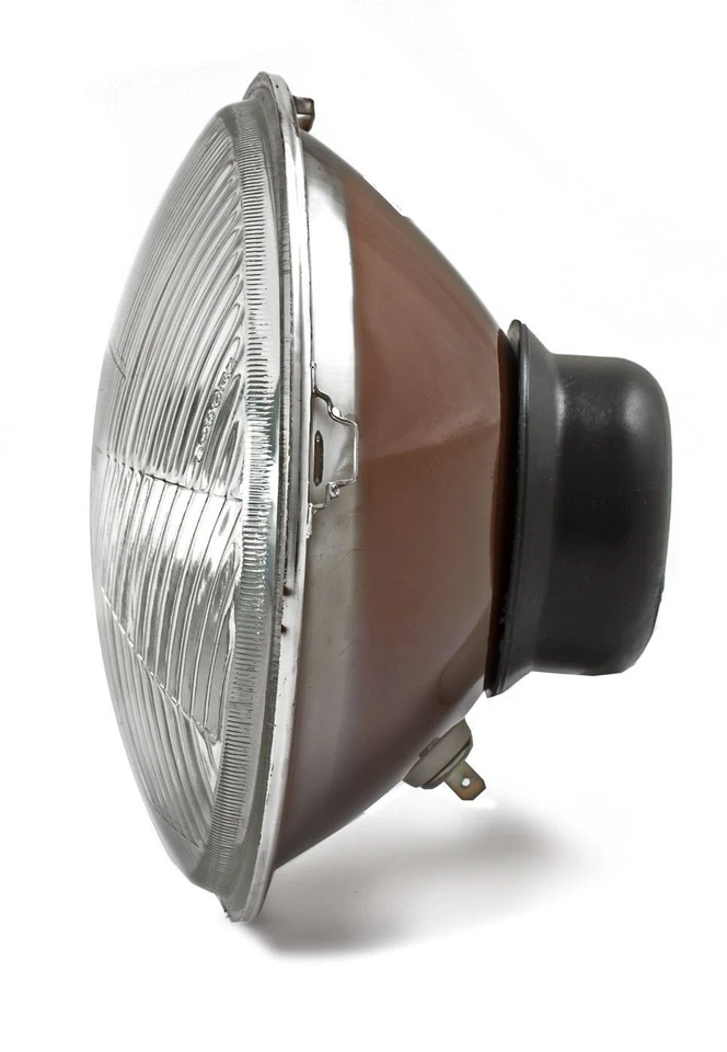 7 INCH ROUND HEADLIGHT HALOGEN CONVERSION KIT -  PAIR WITH H4 BULB & PILOT LHD - Image 2 of 4