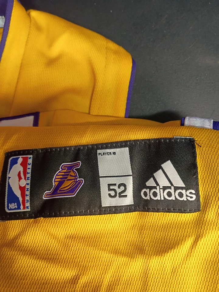 Camiseta vintage Adidas Kobe Bryant Los Angeles Lakers #24 cosida oro amarillo... Foto 3 de 4