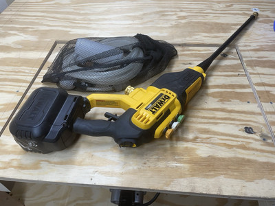 #ad DEWALT 20V MAX 550 PSI Cold Water Pressure Washer Tool only DCPW550B $105.00