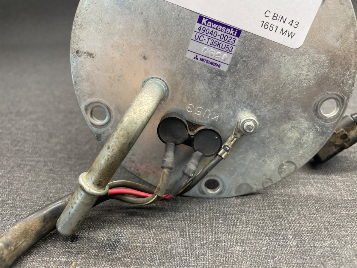 07-17 Kawasaki Ninja ZX6R Mitsubishi Fuel Pump Sender Unit OEM