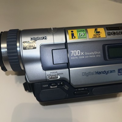 Sony DCR-TRV530 Digital8 Hi8 8mm Video8 Camcorder VCR Player Video