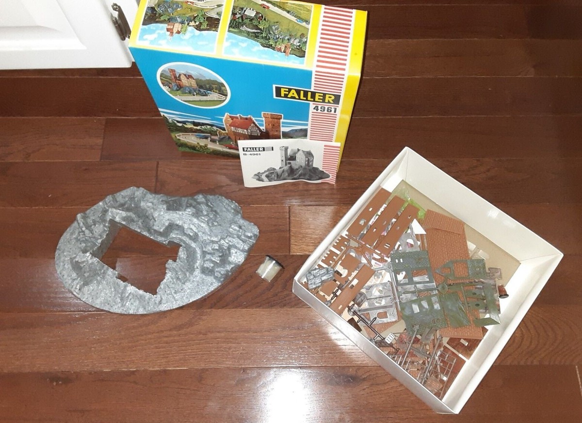 カステラブルク城(Faller. HO 170850) カステラブルク城(Faller. HO