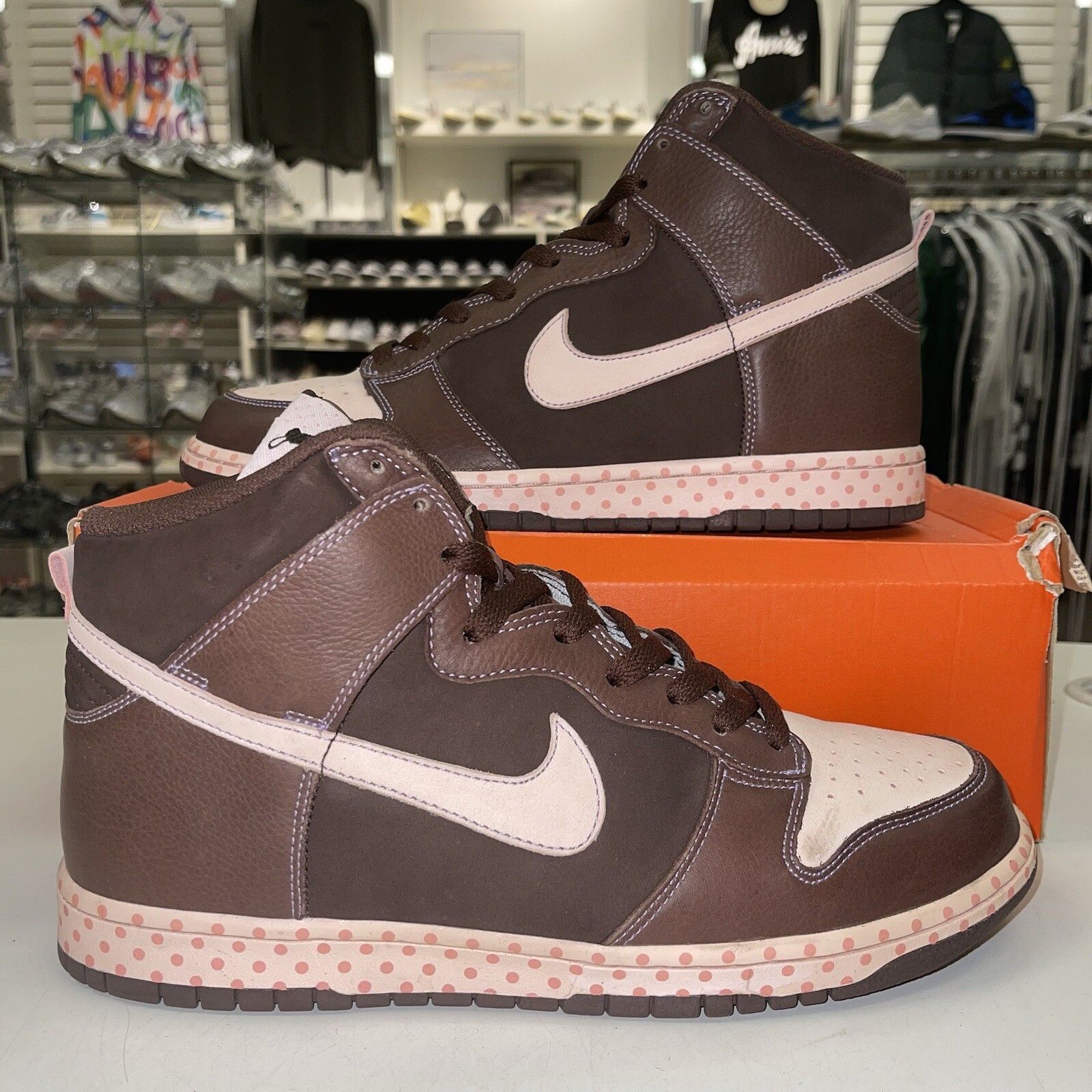 Size 11 - Dunk High ‘Easter’ - LIGHTLY WORN WITH ORIGINAL BOX