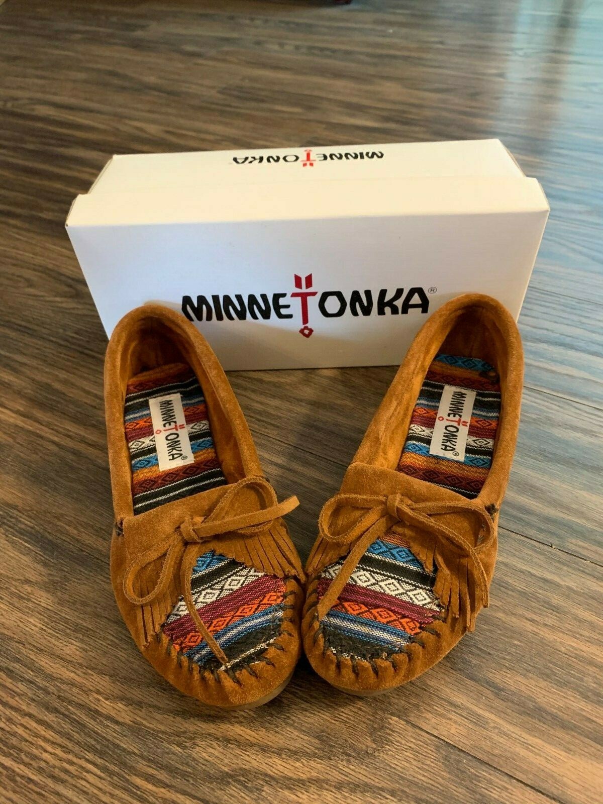 minnetonka kilty moccasin