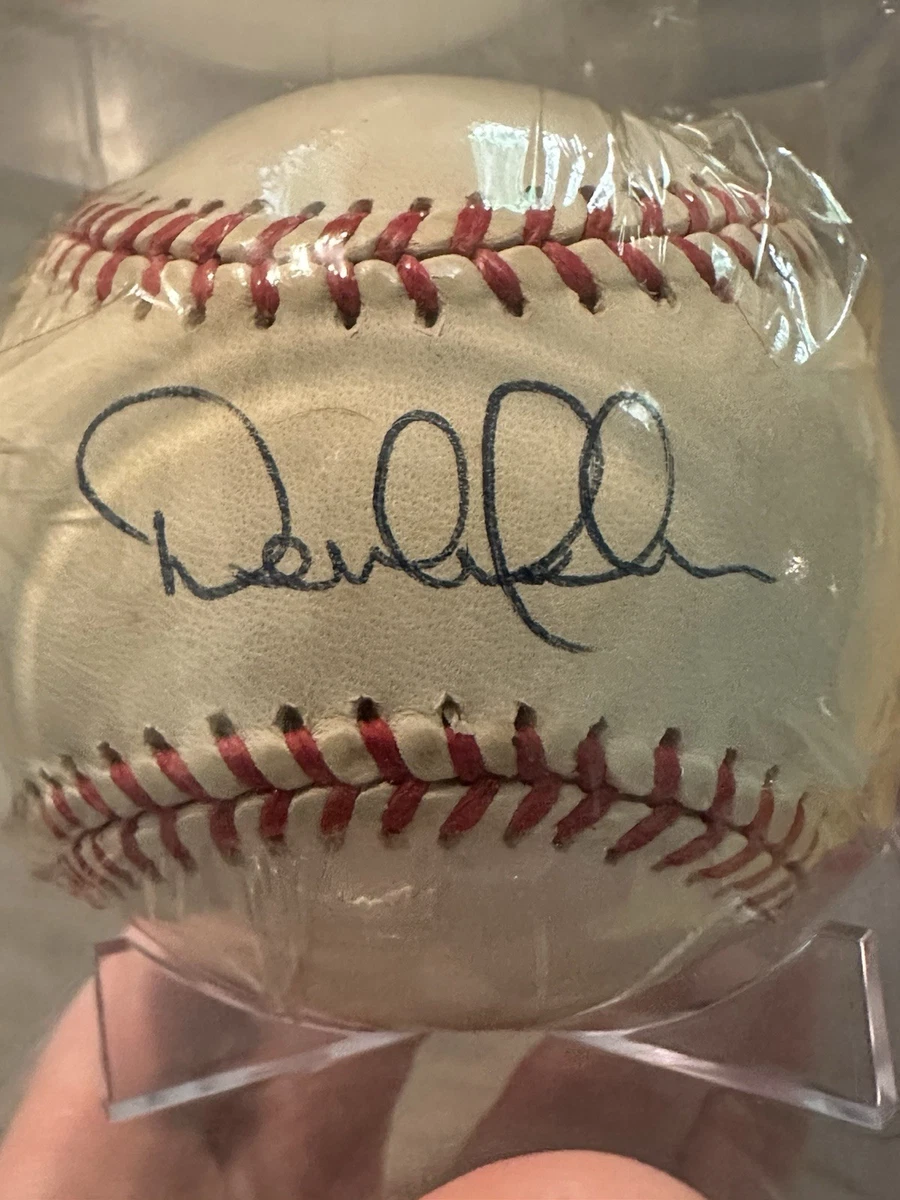 Preços baixos em Derek Jeter New York Yankees Bolas de Beisebol da
