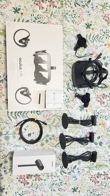 Oculus Rift CV1   Headset, Controllers, Sensors COMPLETE FULL KIT Tested Working