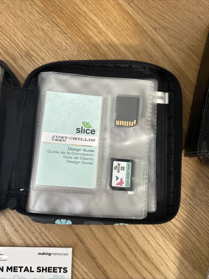 HUGE LOT - Slice Cordless Digital Design Cutter With Carrying Bag & Accessories - Image 3 of 4