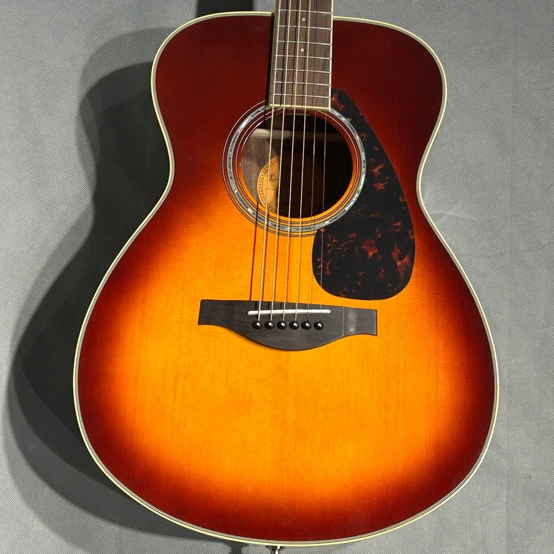 Acoustic Guitar Yamaha LS6 ARE Acoustic Resonance Enhancement BS