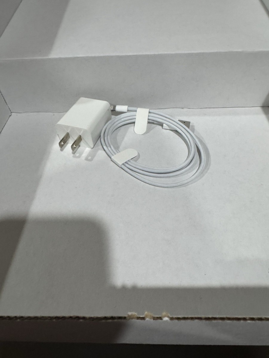 Apple iPad (6th Generation) A1893 32 GB, Wi-Fi, 9.7 in Apple iPad (6th Generation) A1893 32 GB, Wi-Fi, 9.7 in