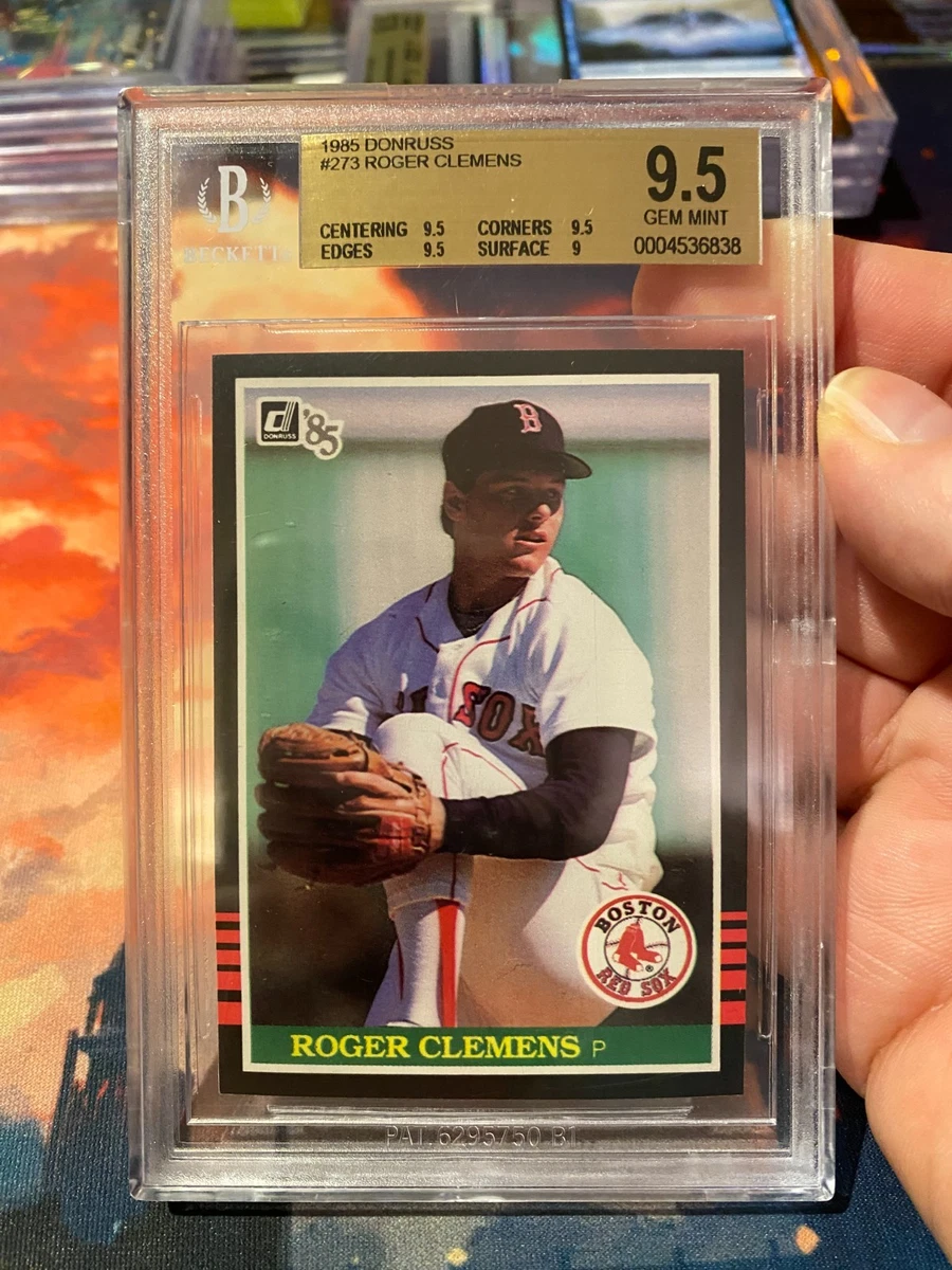 Roger Clemens Baseball Grade 9.5 Rookie Sports Trading Cards