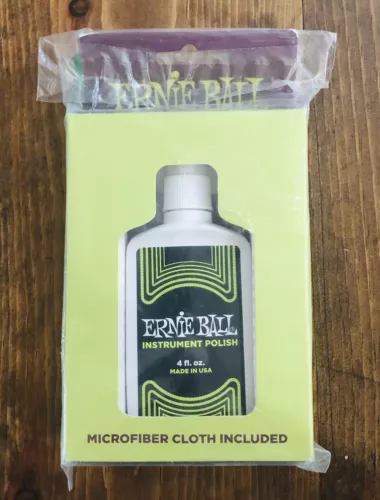 Ernie Ball  Guitar Premium Instrument Polish with Microfiber Cloth Accessories