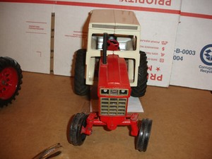 1466 international toy tractor
