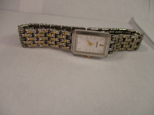 Vintage Seiko Quartz Women’s Watch Gold / Silver Tone Japan 1NOO-6M60 - Picture 5 of 6
