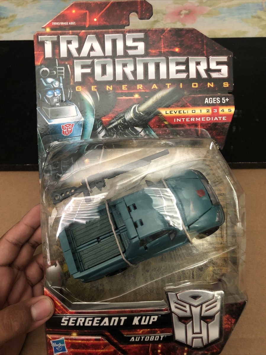 トランスフォーマー ジェネレーションズ デラックスクラス サージェント・カップ US版/TRANSFORMERS GENERATIONS DELUXE CLASS : SERGEANT KUP wgteh8f Yr 2010 Transformers Generations Deluxe 6 Inch Figure SERGEANT KUP