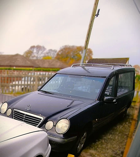 Mercedes Hearse Banger race or Goth transport - Picture 1 of 1