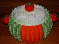 Vintage Taste Setter Sigma Beautiful Vegetable Covered Serving Dish Rare Large