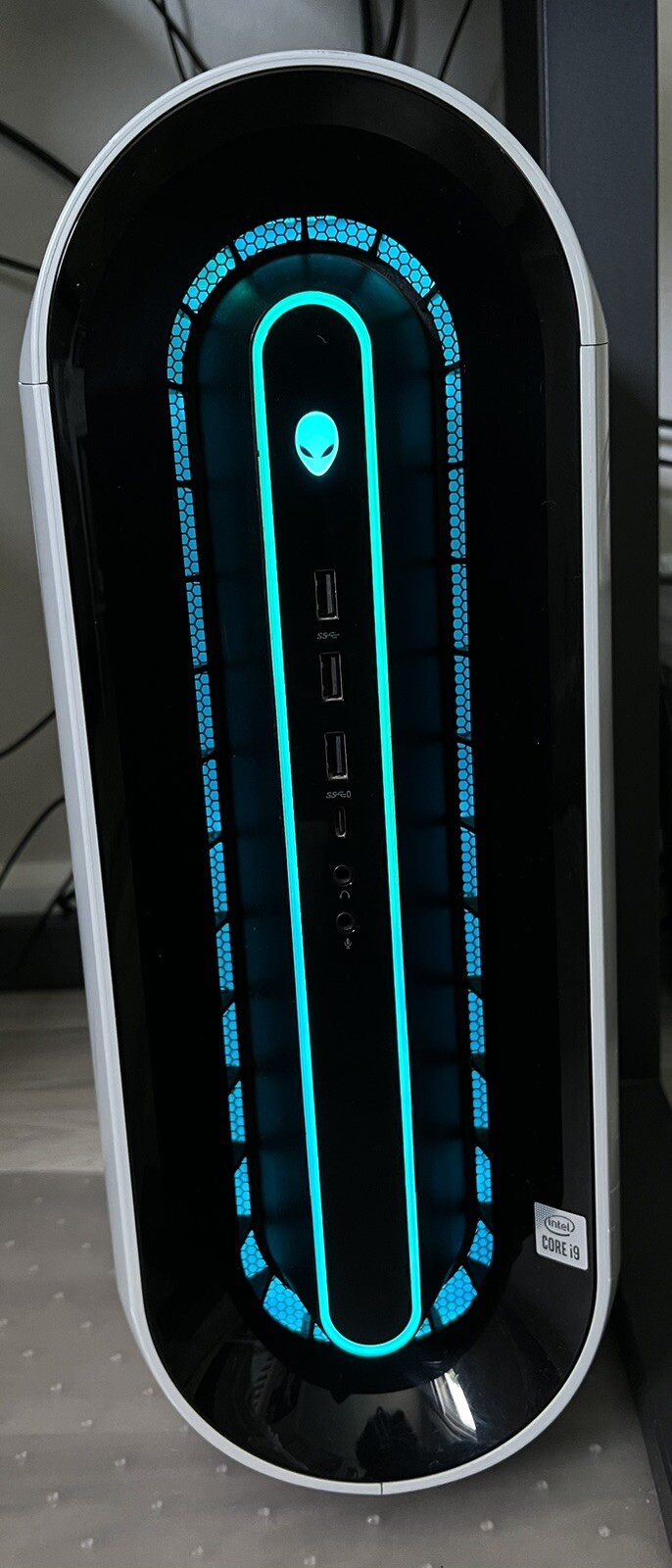 Alienware Aurora R11, NVIDIA GeForce RTX 3090, 128GB Of Ram, 2TB Of ...