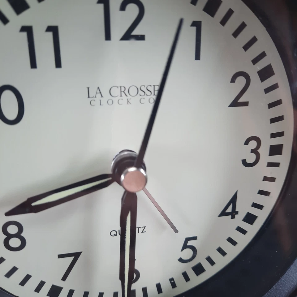 La Crosse Clock Company,5.7 英寸装饰桌面模拟闹钟,617-3014 — 第 2/4 张图片