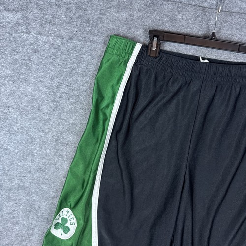 Vintage Nike Boston Celtics Shorts Medium 90’s Black Green White NBA - Picture 6 of 17