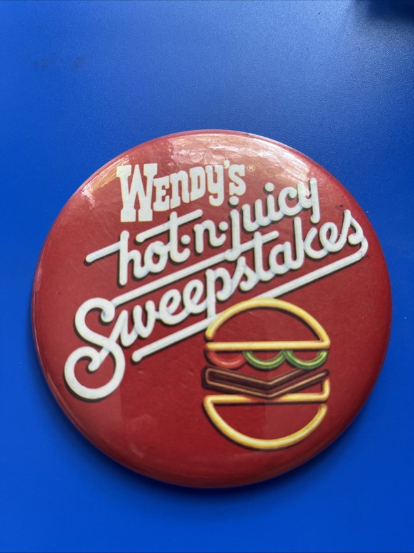 Vtg Wendy’s Hot•n•Juicy Sweepstakes Employee Pinback Button Pin 3.5”
