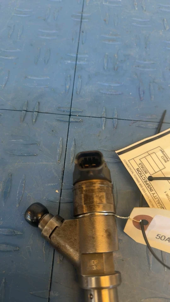 SIERRA 2500 Fuel Injector Lb7 06-07 W/ Calibration Code *tested* oe# 0445120042 — 第 4/4 张图片