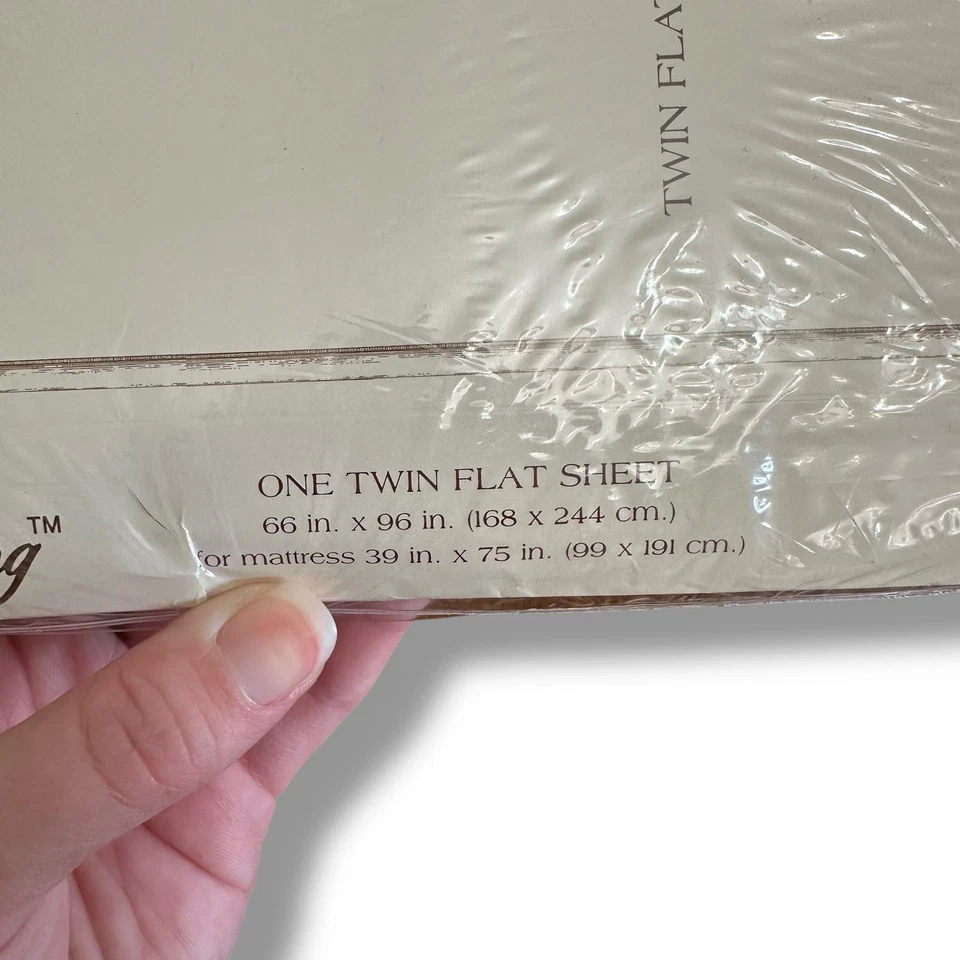 Williamsburg Virginia Damask Twin Flat Sheet NIP Luxury Percale 200 TC USA - Image 3 of 4