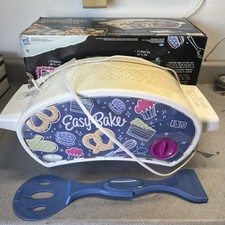 Easy-Bake white and purple vintage Electric Oven  missing Baking Pan 