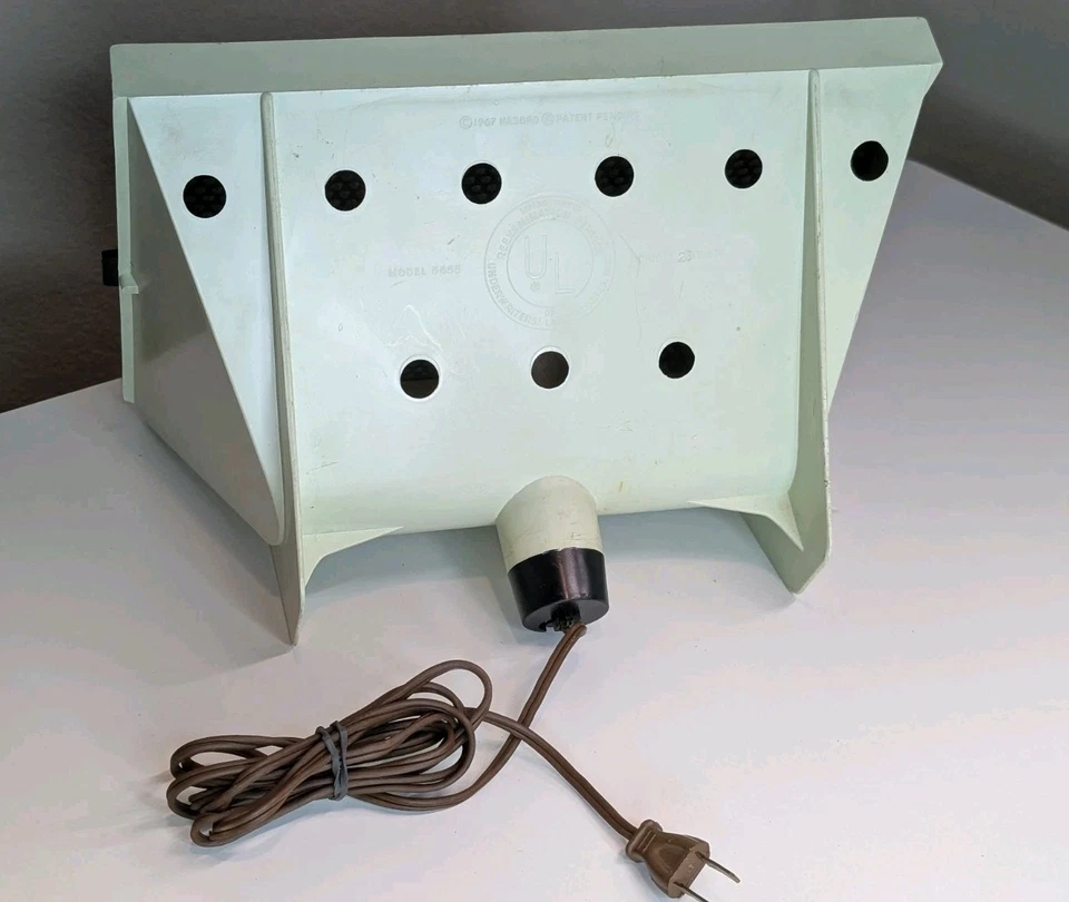 Lite Brite 1967 caja original clavijas de bombilla manual sin hojas probado usado en muy buena condición raro Foto 3 de 4