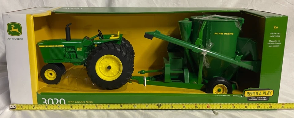 NIB ERTL 45650 1/16 Scale John Deere 3020 Diesel Tractor With Grinder Mixer - Image 3 of 4