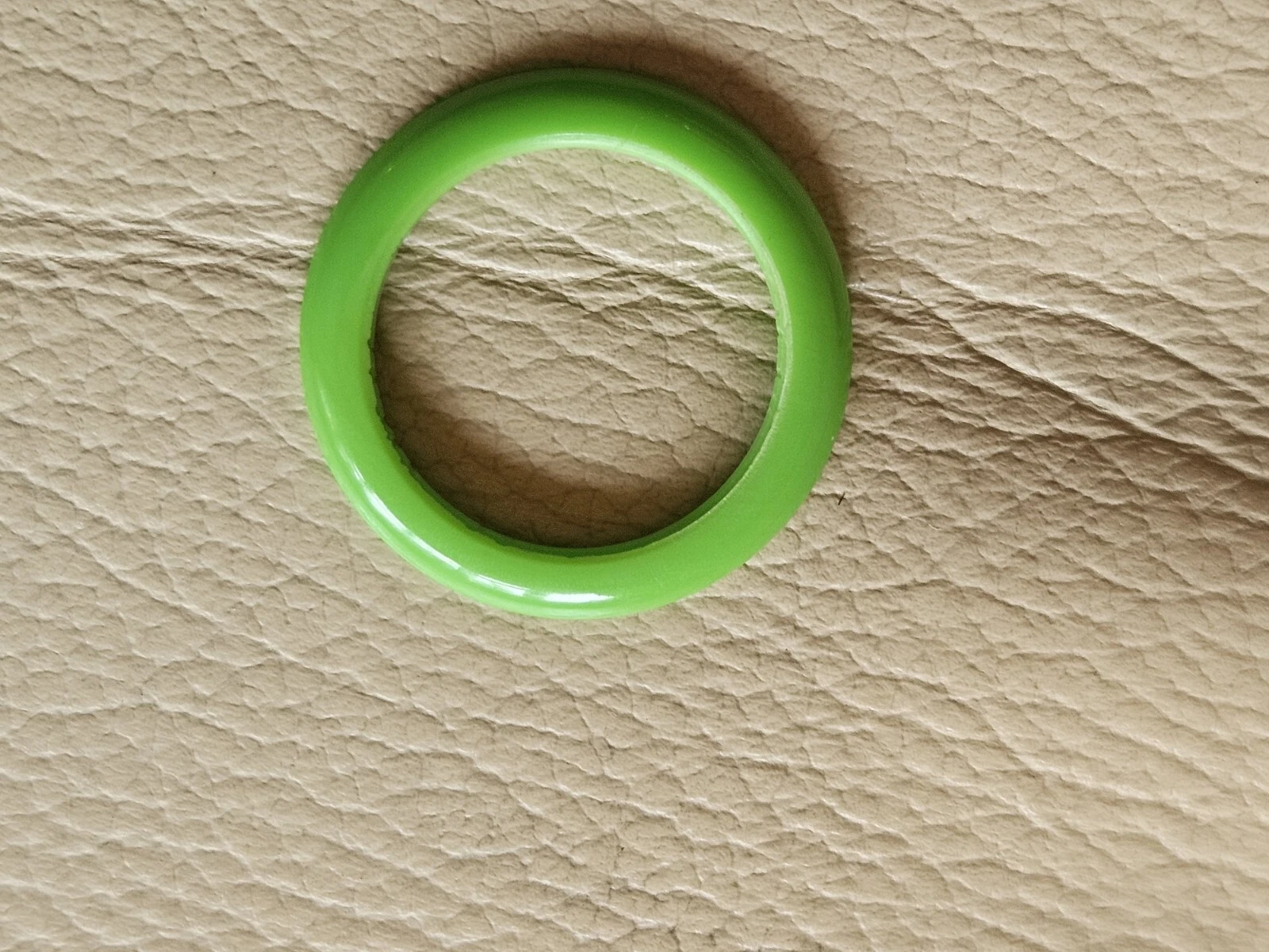 Véritable lunette de montre Gucci 1100L/1200L verte authentique.