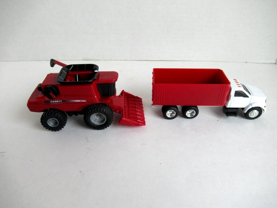 Ertl TOMY Case IH Plastic Combine Red 1:64 Scale and Harvesting Truck Die Cast - Image 3 of 4