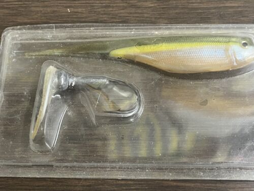 Jenko Fishing. Tremor Pk 5” Long Olive Shad - Picture 2 of 9