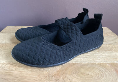 Bernie Mev Women's Cuddly Mary Jane Flat - Flats (faradayfleet.com)