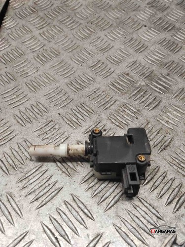 VW CADDY III Variant 2KB, 2KJ, 2CB, 2CJ Tankverschluss 3b5827061c 2.00 31546042