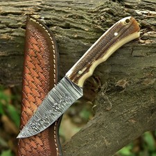Damascus Steel Blade Custom Antler Handle Outdoor Camp Hunting Knife with Sheath
