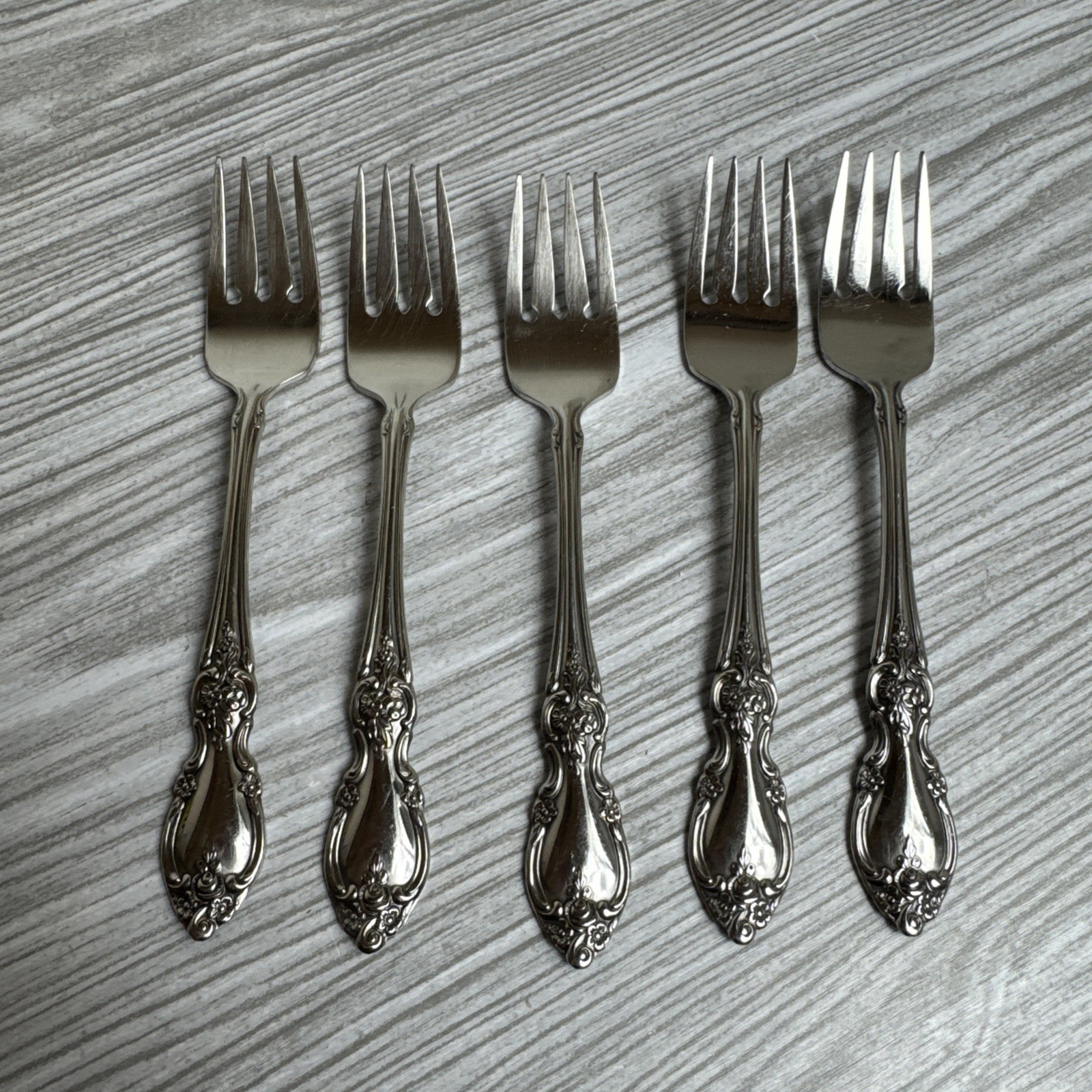 5 x Oneida Community LOUISIANA Glossy Stainless Flatware 6 7