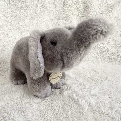 Peluche Elefante Aurora Miyoni Tots 8” Grigio Peluche Morbido Giocattolo - Foto 3 di 5