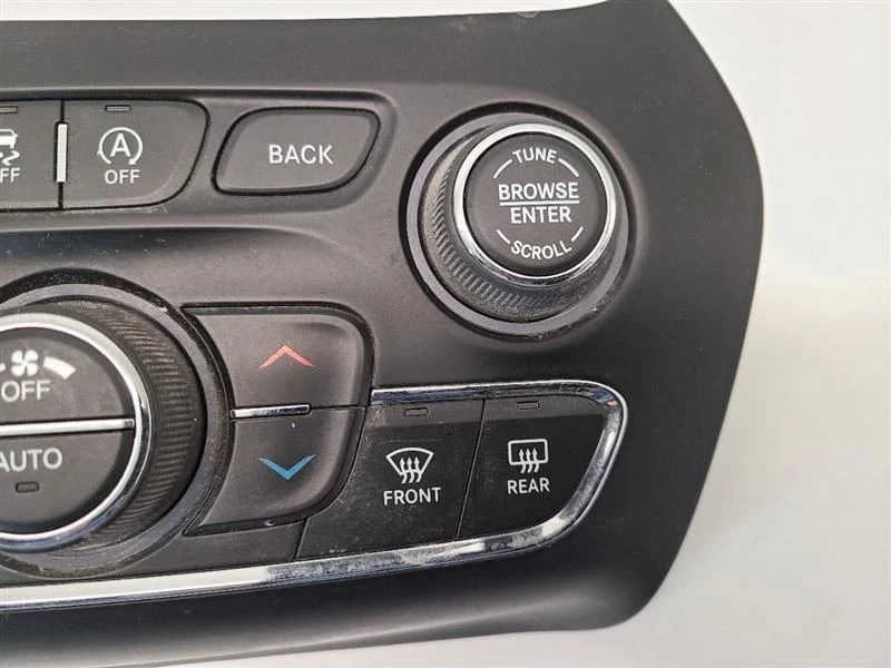 Jeep Cherokee 2015-2018 control de temperatura aire acondicionado con doble zona OEM Foto 3 de 4