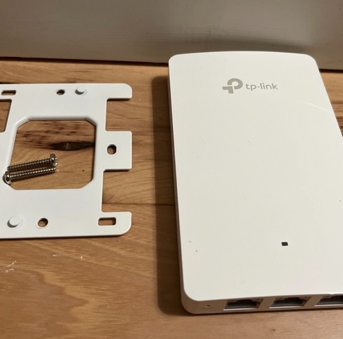 TP-Link AX1800 Wireless Dual-Band Gigabit Wall Plate Access Point - White... - Photo 2/3
