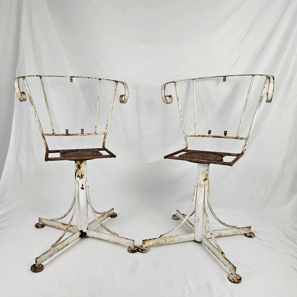 Sillas de bistró de patio de hierro vintage giratorias jardín mediados de siglo sin cojines Foto 3 de 4