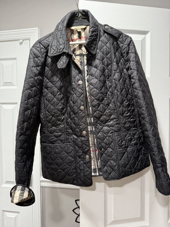 Chaqueta acolchada negra a cuadros Nova Burberry Brit para mujer talla MED Foto 3 de 4