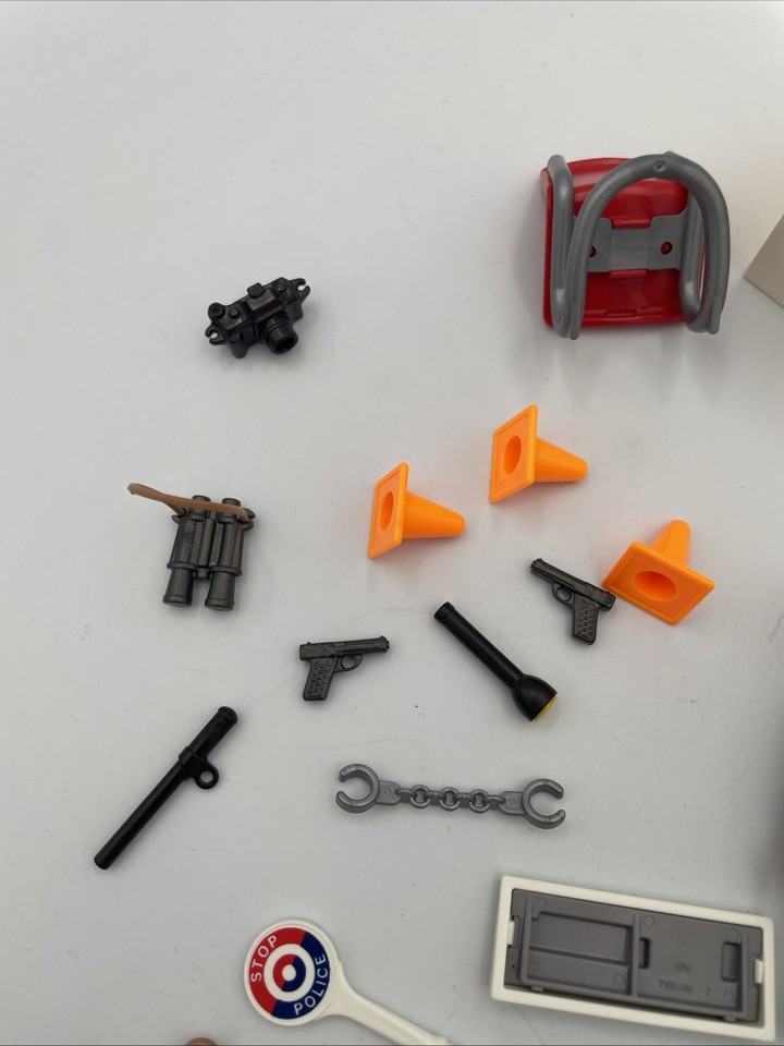 Playmobil 70306 Police Station Mini Play Box Replacement Pieces Rare K1 ...
