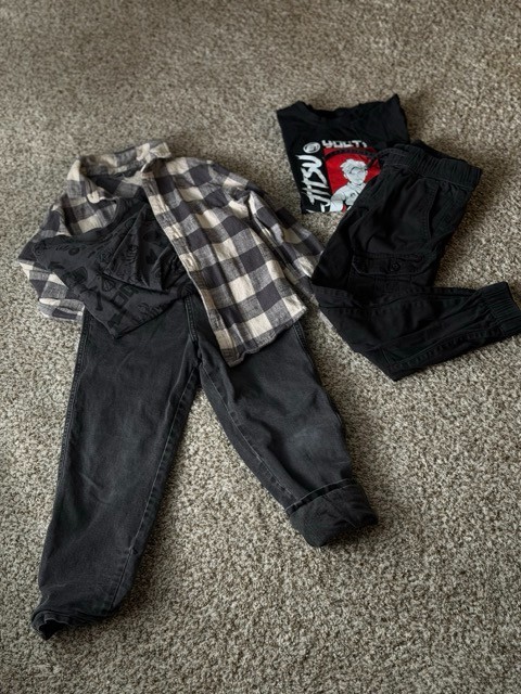 kids clothes for boys size 7-8 used 5 unite 