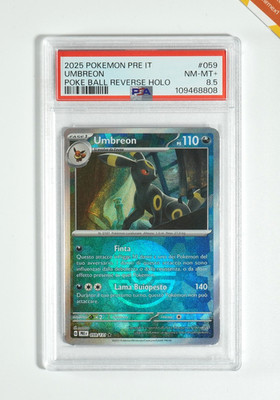 Pokemon PSA 8.5 Umbreon #059 PRE IT Poke Ball Reverse Holo 2022 Deutsch