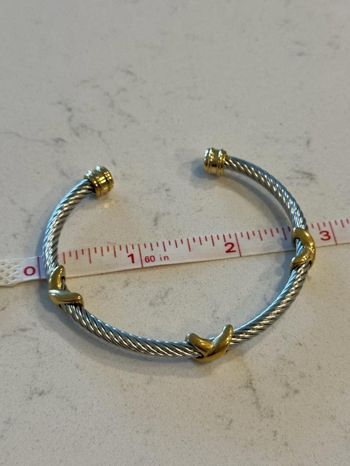 18k 750 Gold Color crosses on a Silver Color Cable Bracelet - Image 2 of 3